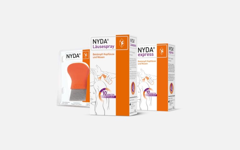 NYDA® Läusespray, NYDA® Express und Läusekamm auf weißem Hintergrund.